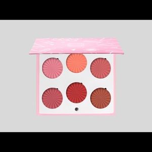 OFRA
MINI MIX FACE PALETTE - CHARM YOUR CHEEKS